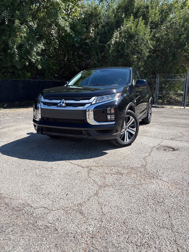 2024 Mitsubishi Outlander Sport Base — photo 1 of 31