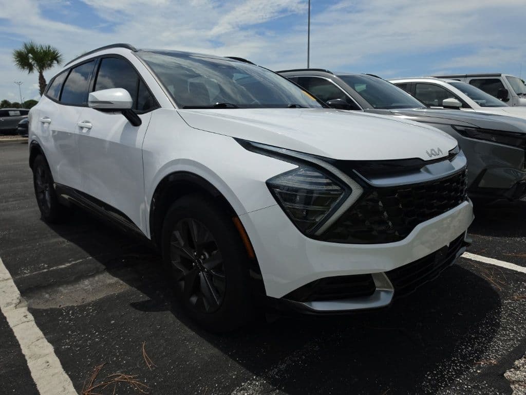 2024 Kia Sportage SX — photo 1 of 16