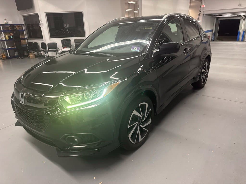 2019 Honda HR-V Sport — photo 1 of 21