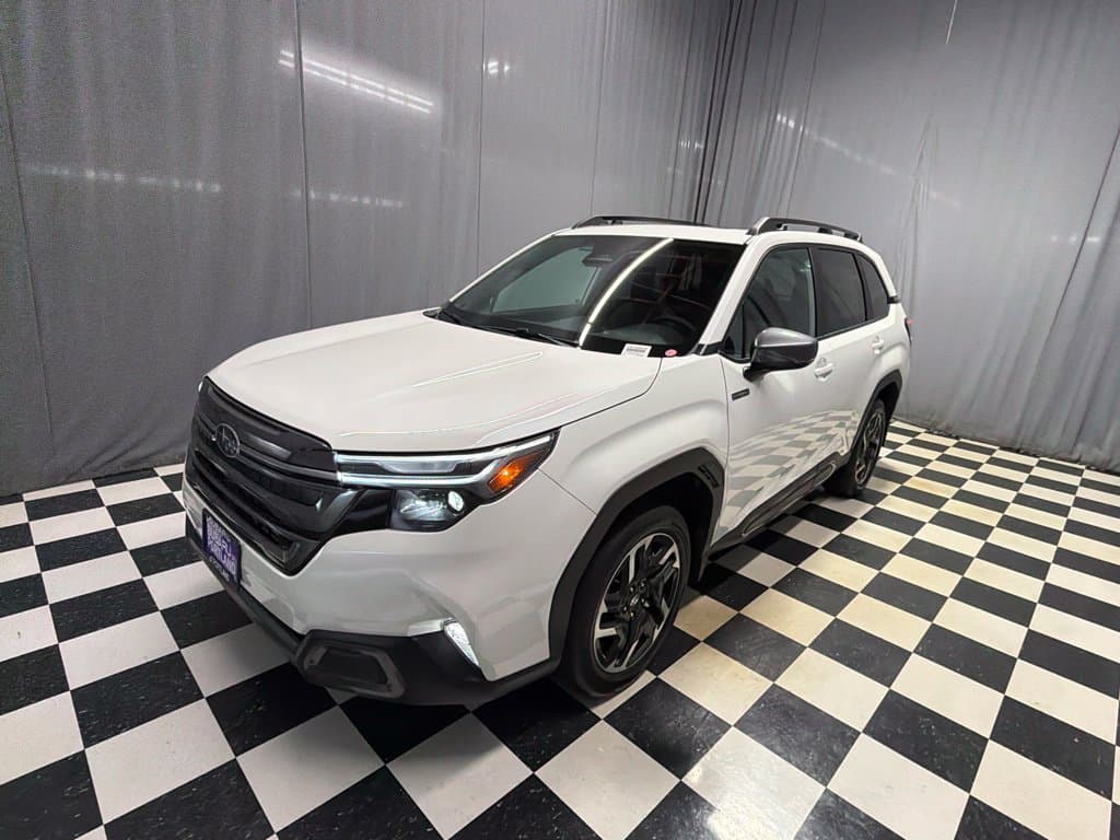 2026 Subaru Forester Limited Hybrid — photo 1 of 15