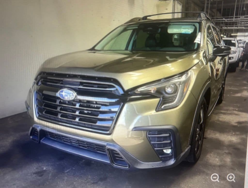 2023 Subaru Ascent Onyx Edition — photo 1 of 3