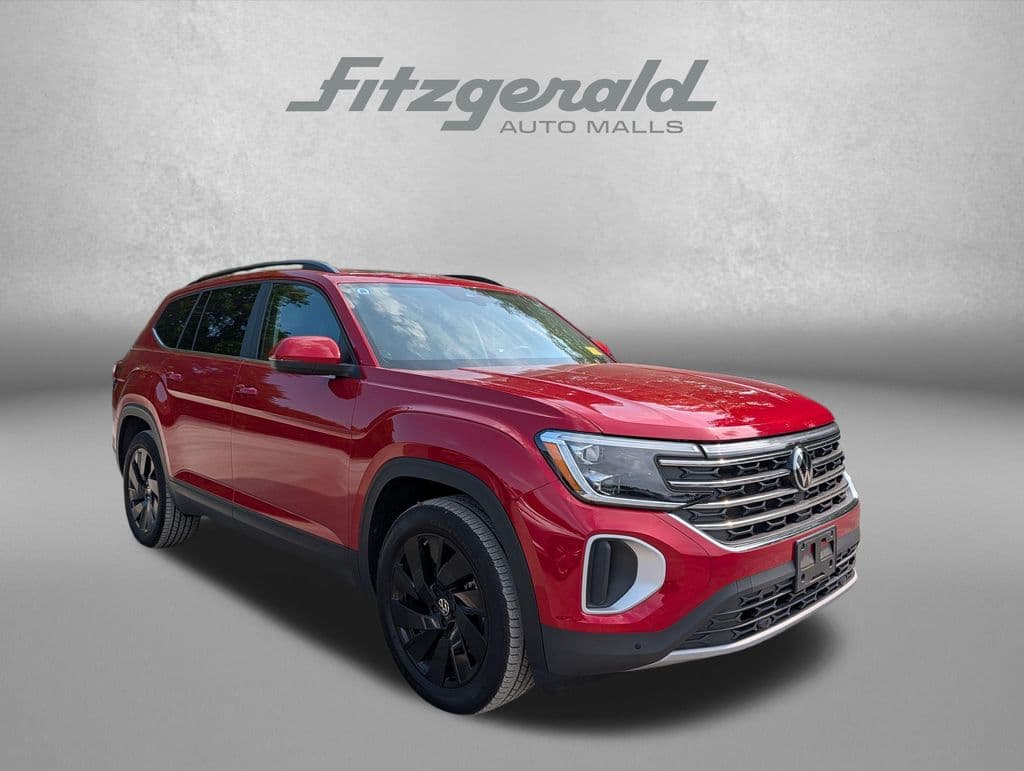 2024 Volkswagen Atlas 2.0T SE w/Technology — photo 1 of 8