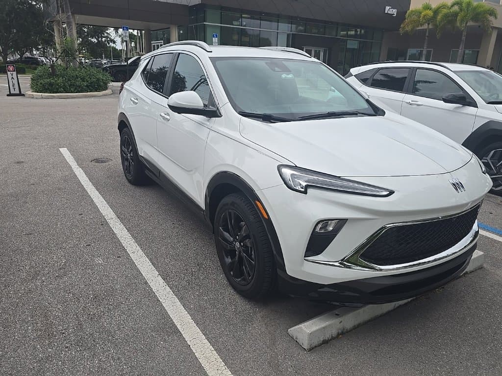2024 Buick Encore GX Sport Touring — photo 1 of 3