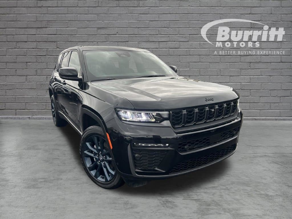 2026 Jeep Grand Cherokee Base — photo 1 of 24