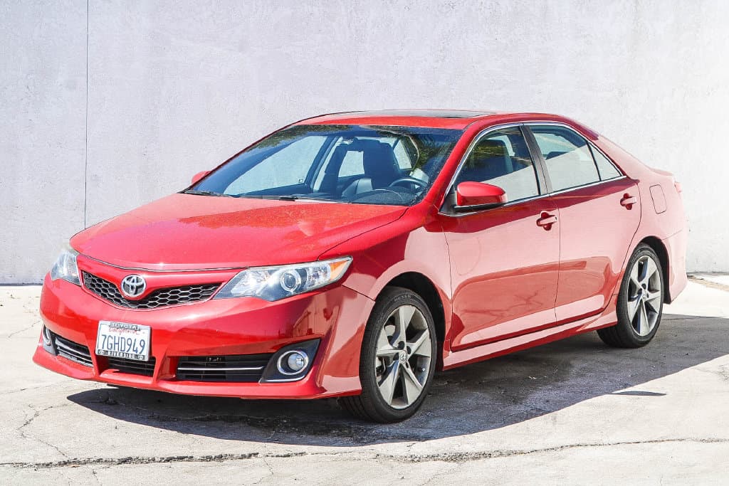 2014 Toyota Camry SE Sport — photo 1 of 12