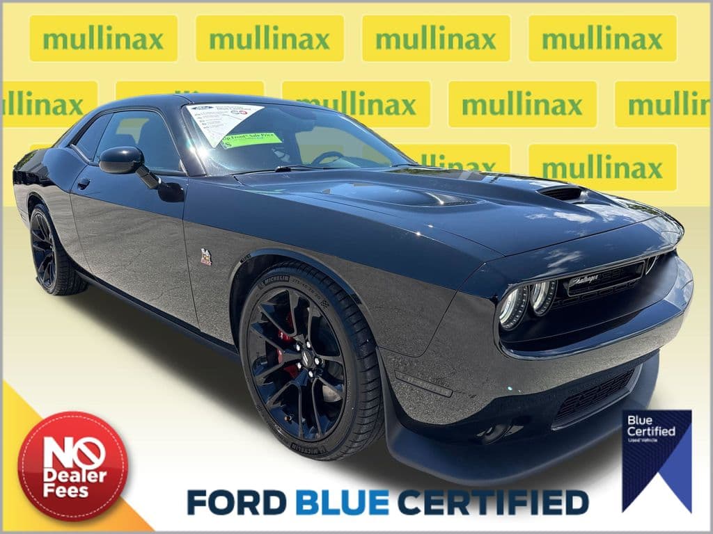 2023 Dodge Challenger R/T Scat Pack — photo 1 of 28