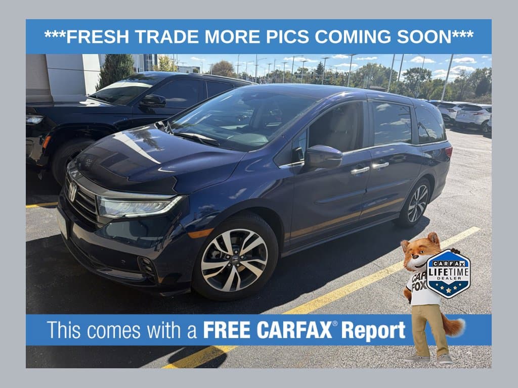 2023 Honda Odyssey Touring — photo 1 of 4