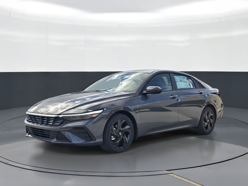 2026 Hyundai Elantra SEL Sport — photo 1 of 28