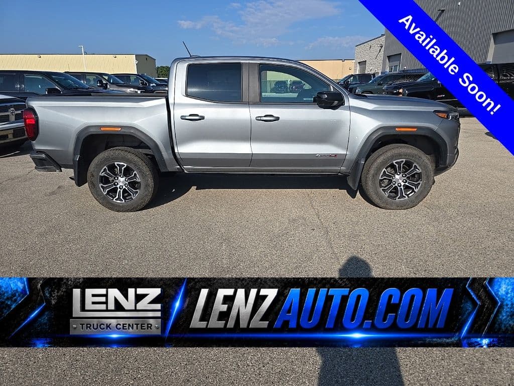 2023 GMC Canyon AT4 — photo 1 of 28