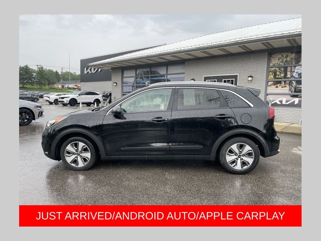 2019 Kia Niro LX — photo 1 of 10