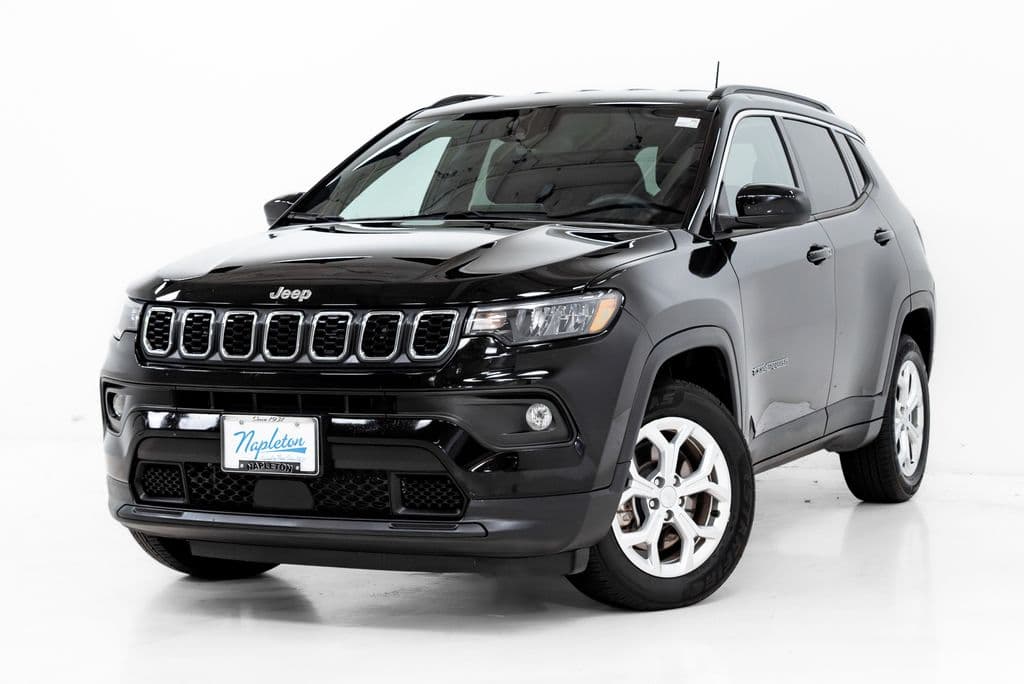 2024 Jeep Compass Latitude — photo 1 of 31