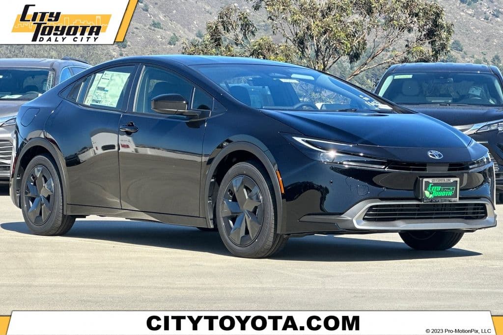 2027 Toyota Prius Prime SE — photo 1 of 34