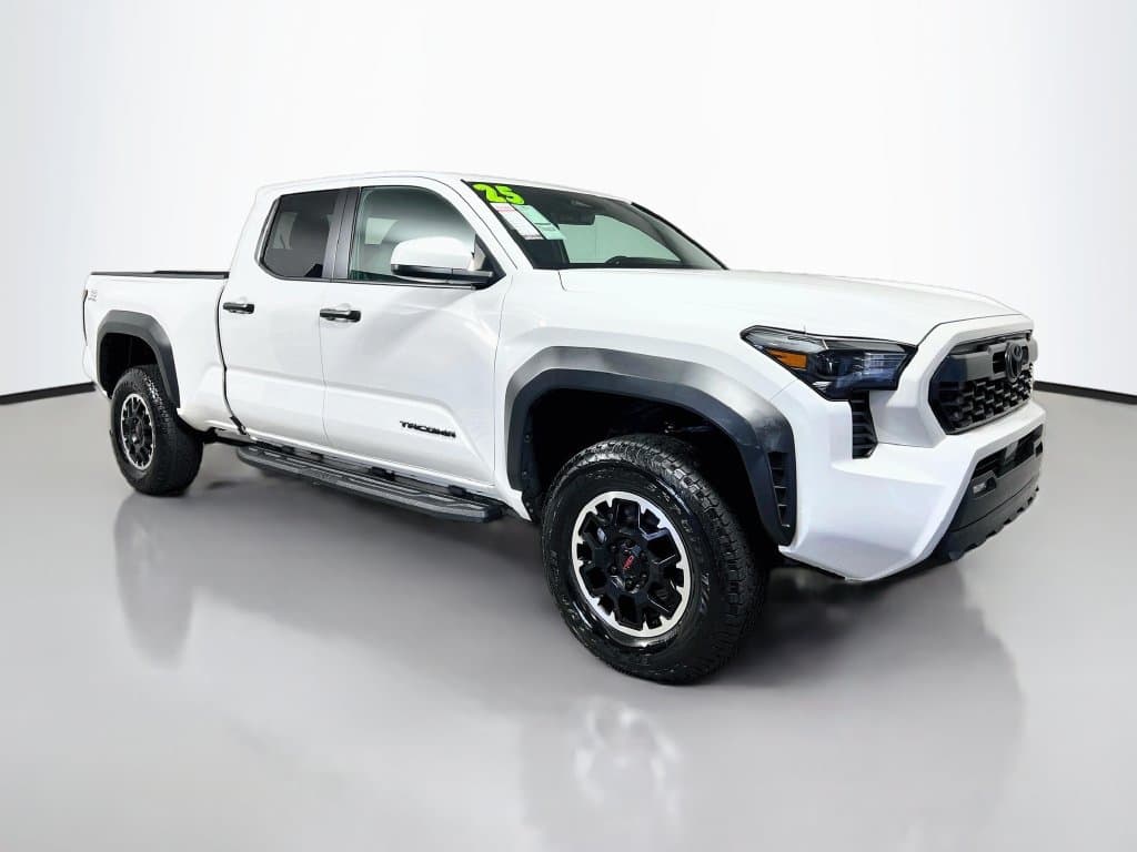 2025 Toyota Tacoma 4WD TRD Off Road — photo 1 of 32