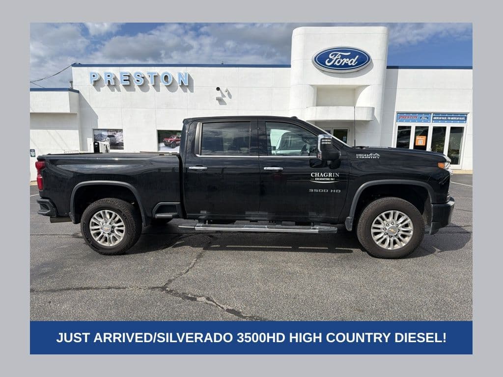 2023 Chevrolet Silverado 3500HD High Country — photo 1 of 15