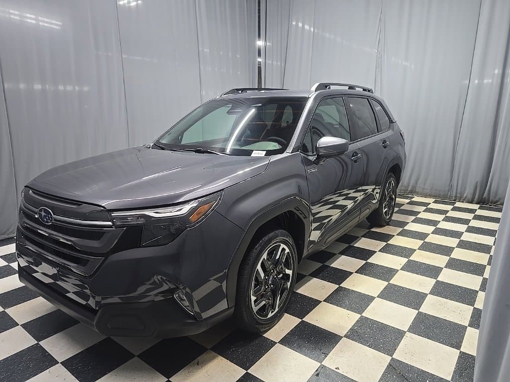 2026 Subaru Forester Premium Hybrid — photo 1 of 19