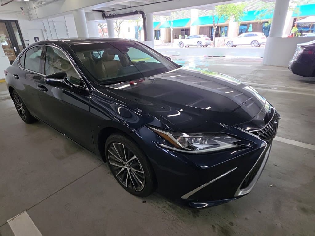 2024 Lexus ES ES 350 — photo 1 of 4