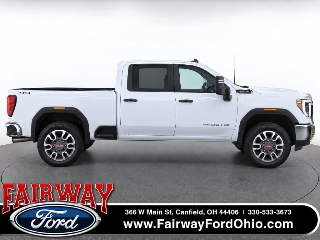 2023 GMC Sierra 3500HD Pro — photo 1 of 11