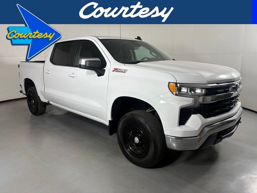 2022 Chevrolet Silverado 1500 LT — photo 1 of 47