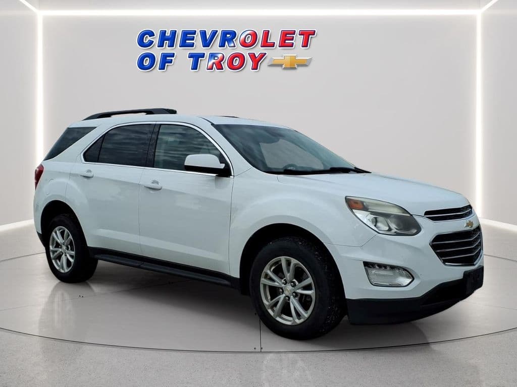 2017 Chevrolet Equinox LT — photo 1 of 30
