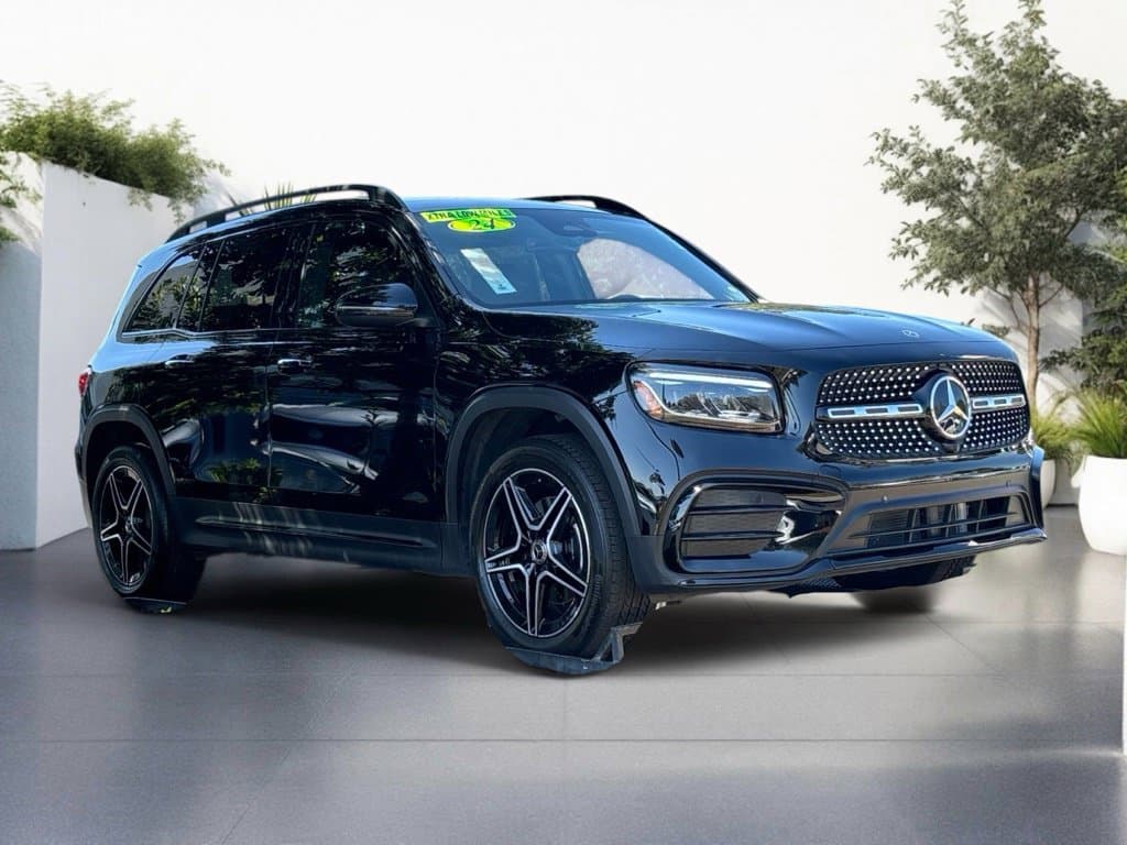 2024 Mercedes-Benz GLB GLB 250 — photo 1 of 26