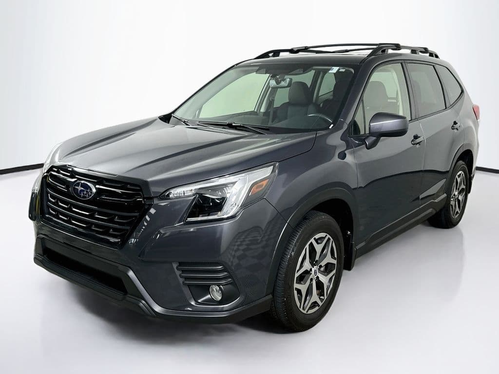 2023 Subaru Forester Premium — photo 1 of 27
