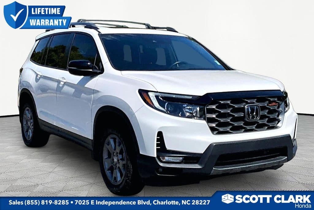 2024 Honda Passport TrailSport — photo 1 of 25