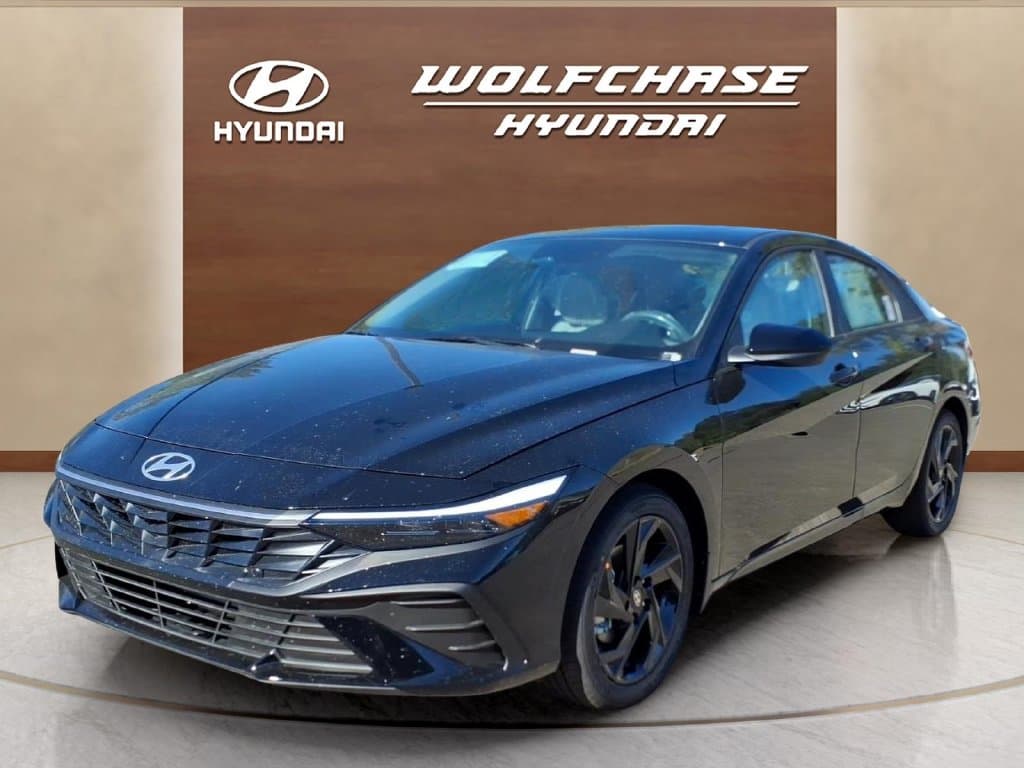2026 Hyundai Elantra SEL Sport Plus — photo 1 of 8