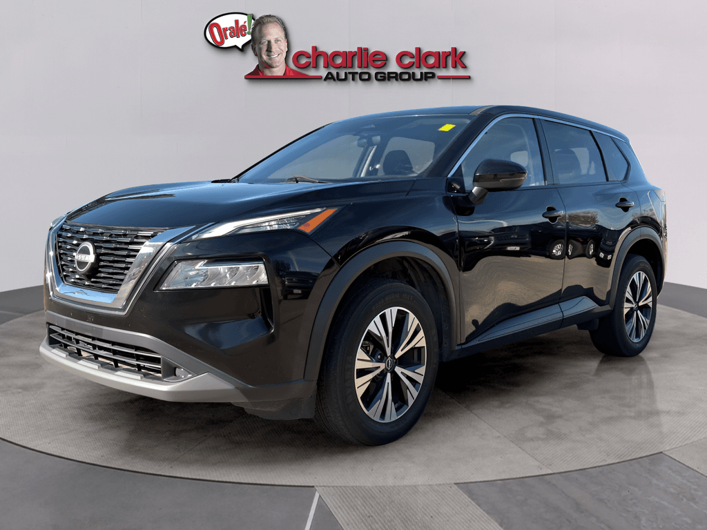 2022 Nissan Rogue SV — photo 1 of 32