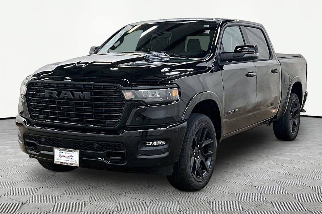 2027 RAM 1500 Laramie — photo 1 of 17