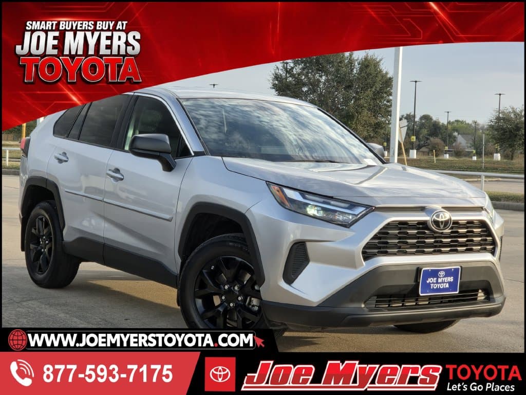 2024 Toyota RAV4 LE — photo 1 of 30