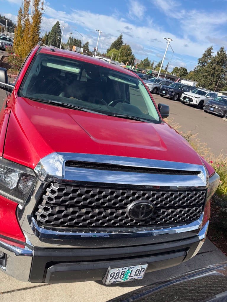 2019 Toyota Tundra 4WD SR5 — photo 1 of 11
