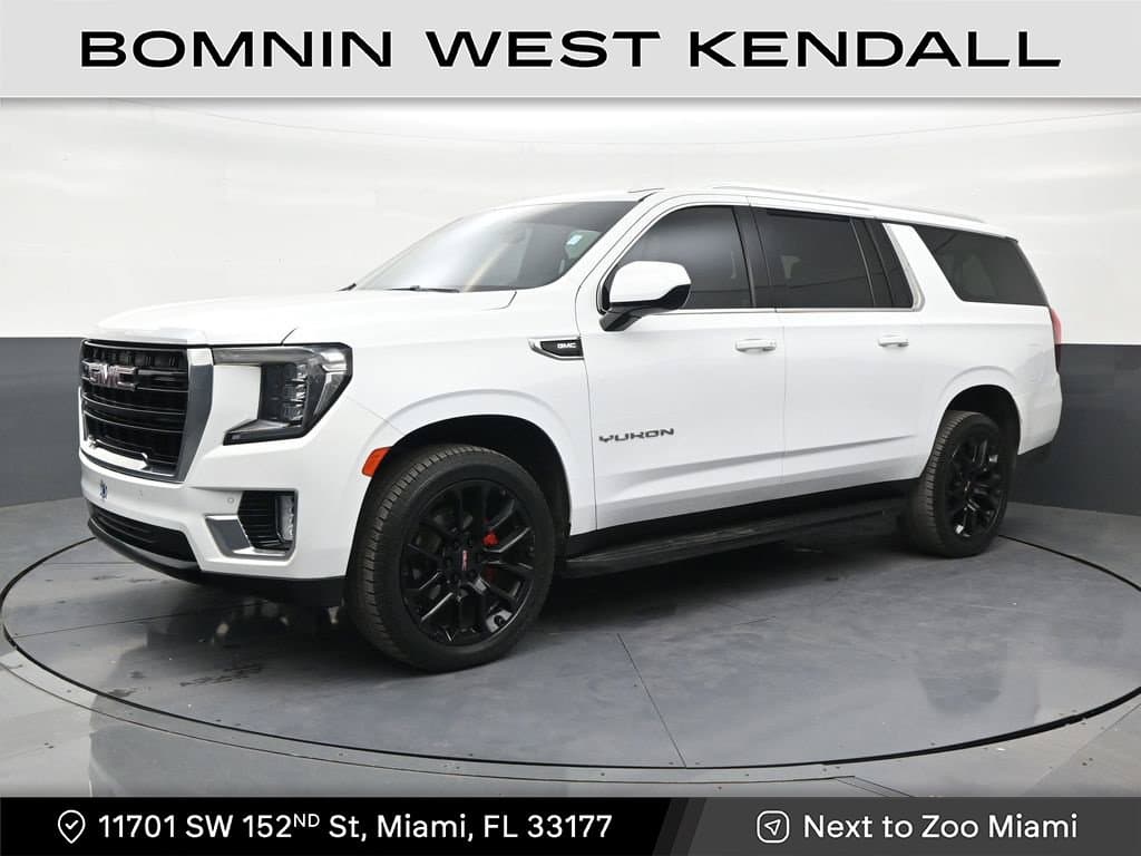 2022 GMC Yukon XL SLE — photo 1 of 32