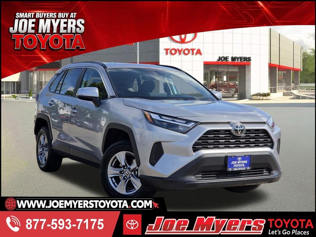 2025 Toyota RAV4 XLE — photo 1 of 32