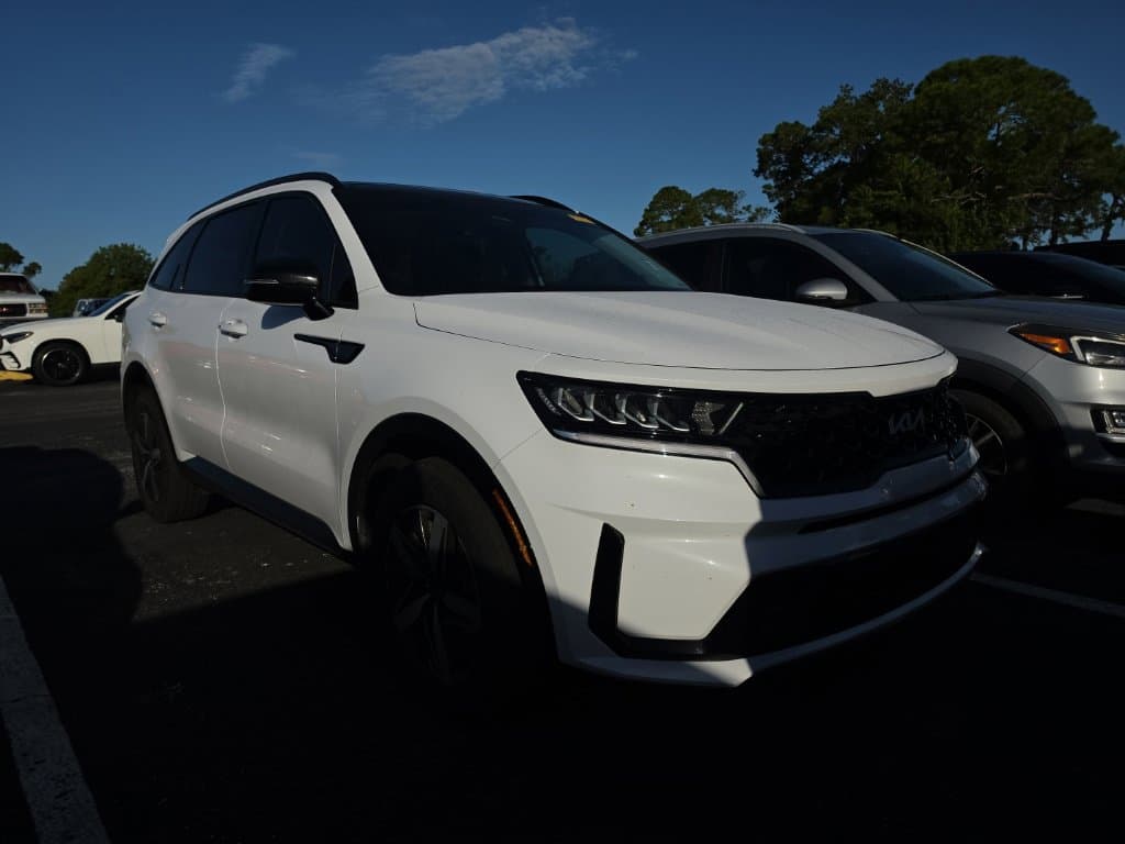 2023 Kia Sorento EX — photo 1 of 21