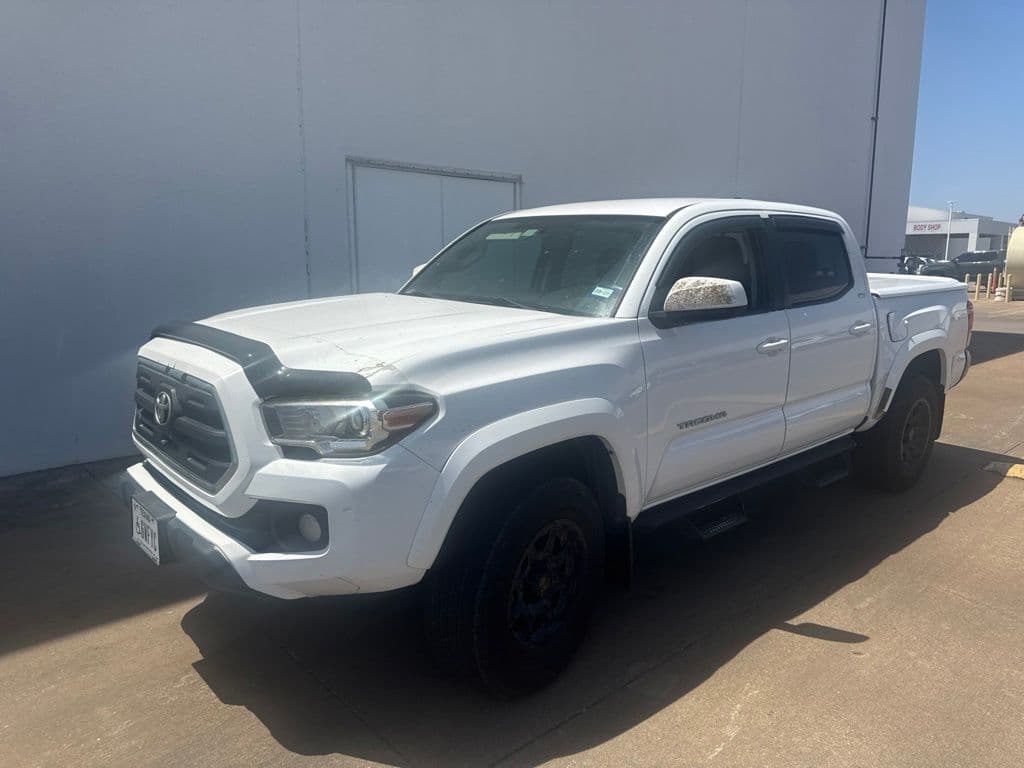 2017 Toyota Tacoma SR5 — photo 1 of 9