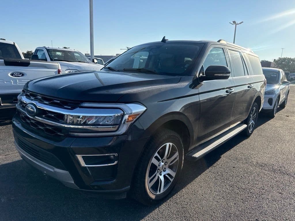 2024 Ford Expedition Max Limited — photo 1 of 4