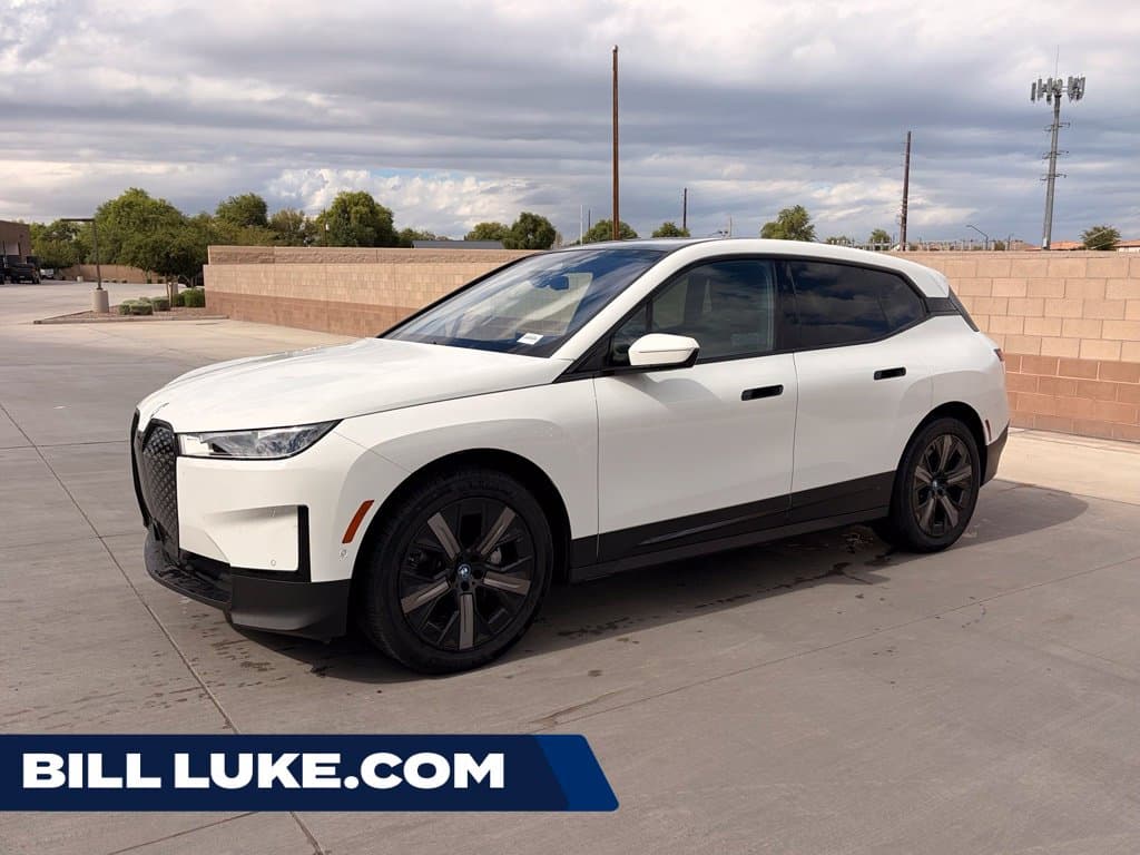 2024 BMW iX xDrive50 — photo 1 of 27