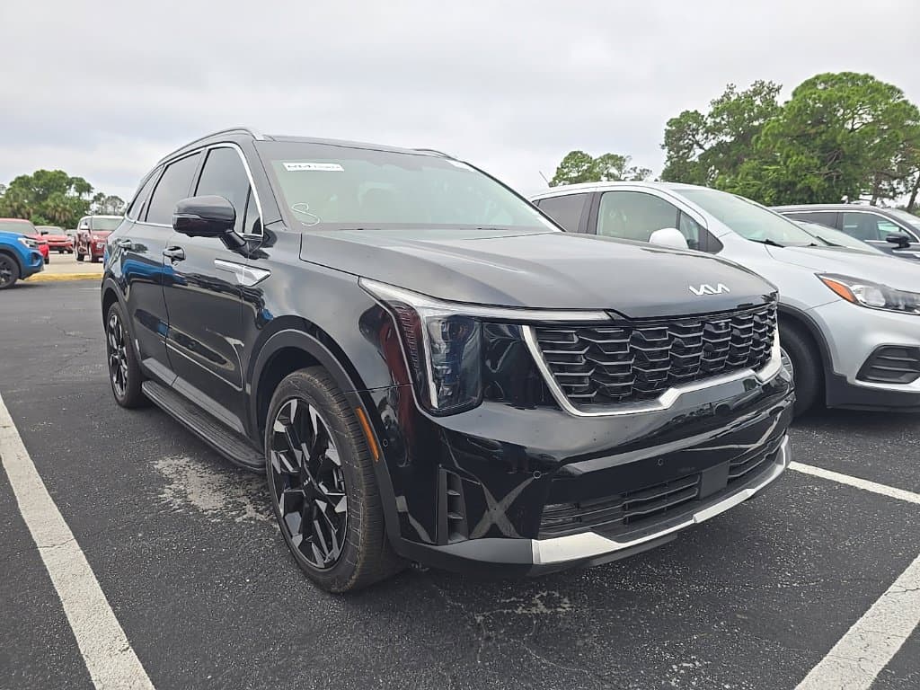 2026 Kia Sorento SX — photo 1 of 16