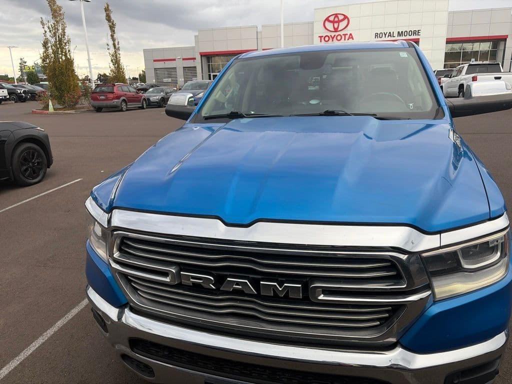 2020 RAM 1500 Laramie — photo 1 of 4