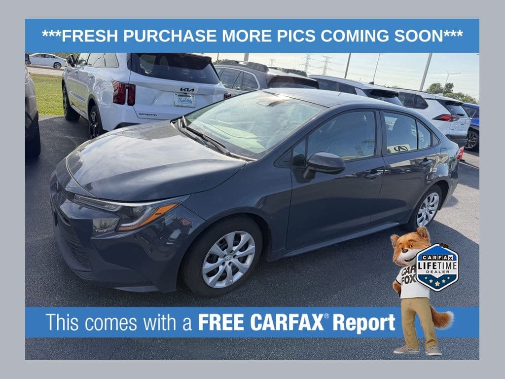 2025 Toyota Corolla LE — photo 1 of 5