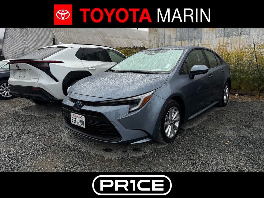 2025 Toyota Corolla Hybrid LE — photo 1 of 5