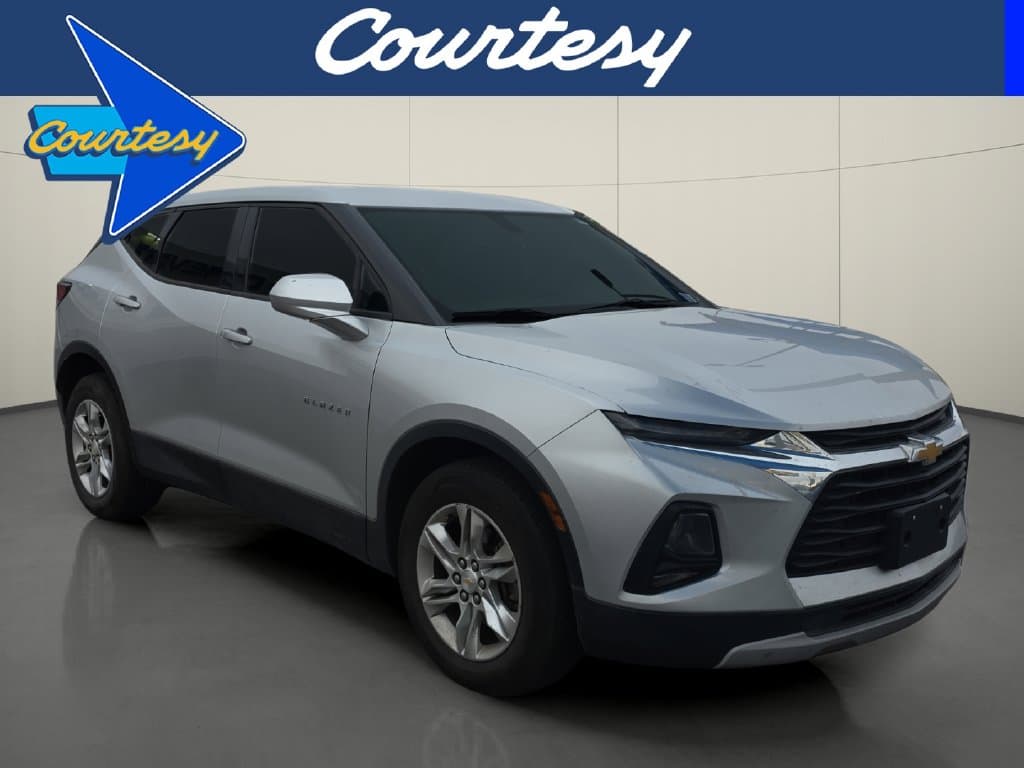 2020 Chevrolet Blazer LT — photo 1 of 15