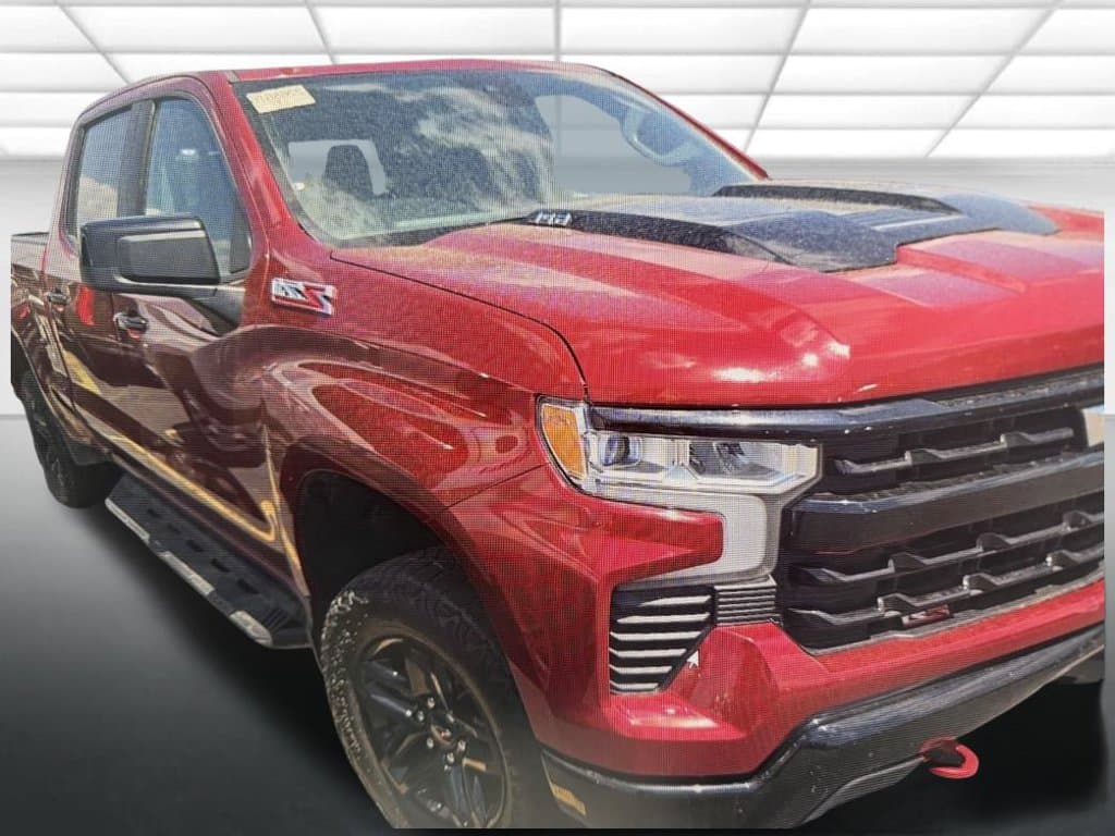 2024 Chevrolet Silverado 1500 LT Trail Boss — photo 1 of 7
