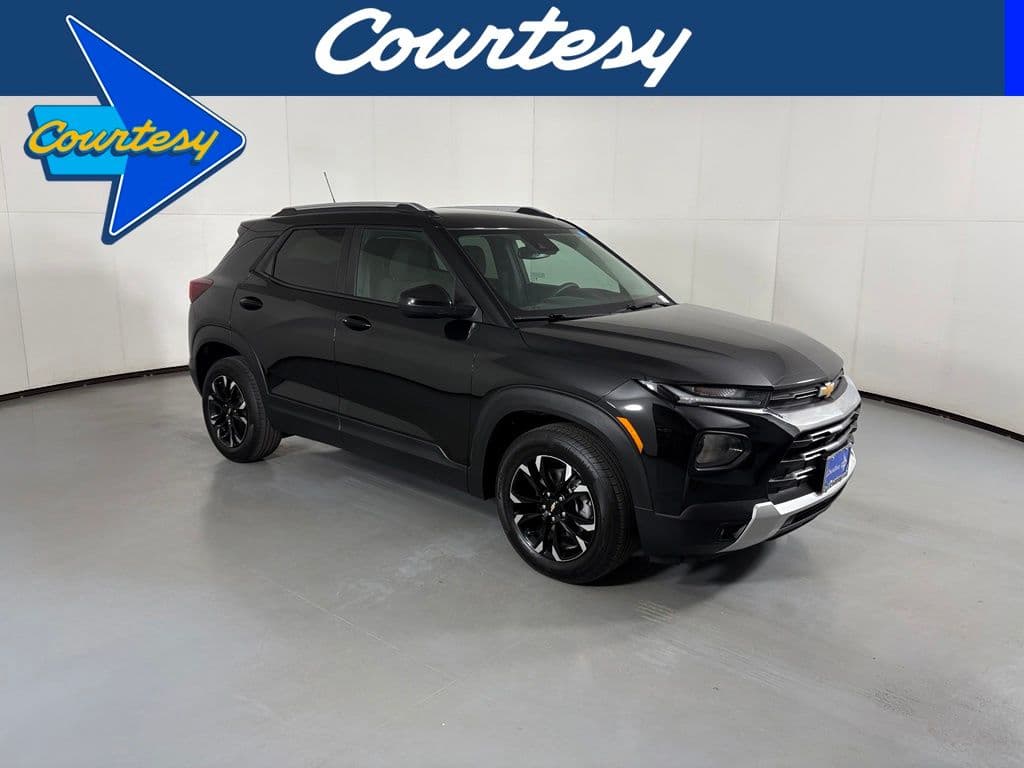 2023 Chevrolet TrailBlazer LT — photo 1 of 50