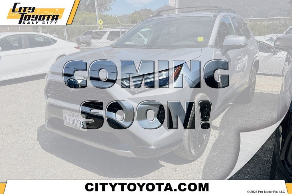 2023 Toyota RAV4 Hybrid SE — photo 1 of 3