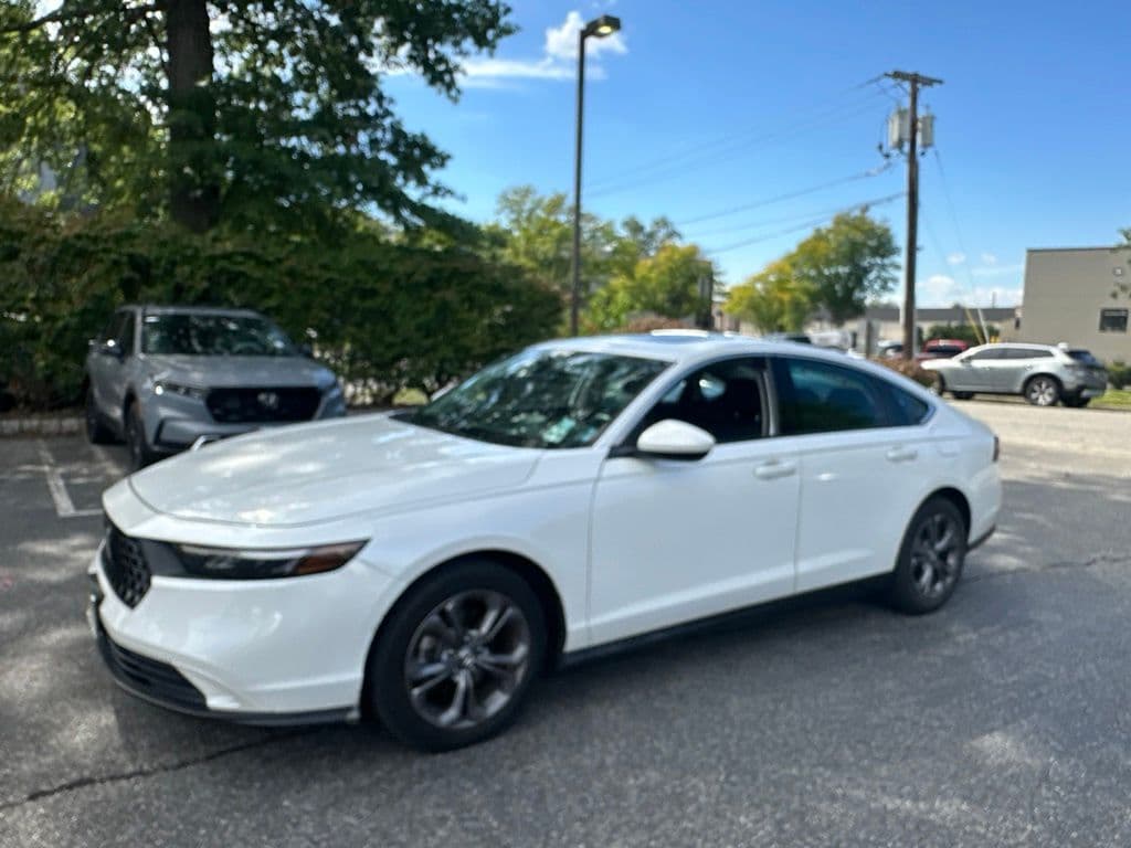 2023 Honda Accord Sedan EX — photo 1 of 20
