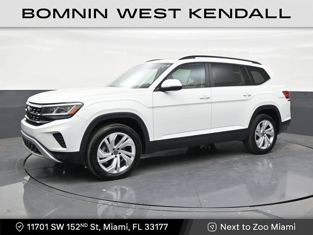 2023 Volkswagen Atlas 3.6L V6 SE w/Technology — photo 1 of 33