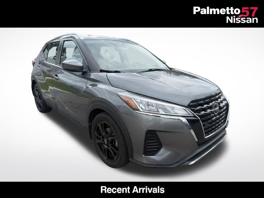 2023 Nissan Kicks SV — photo 1 of 12