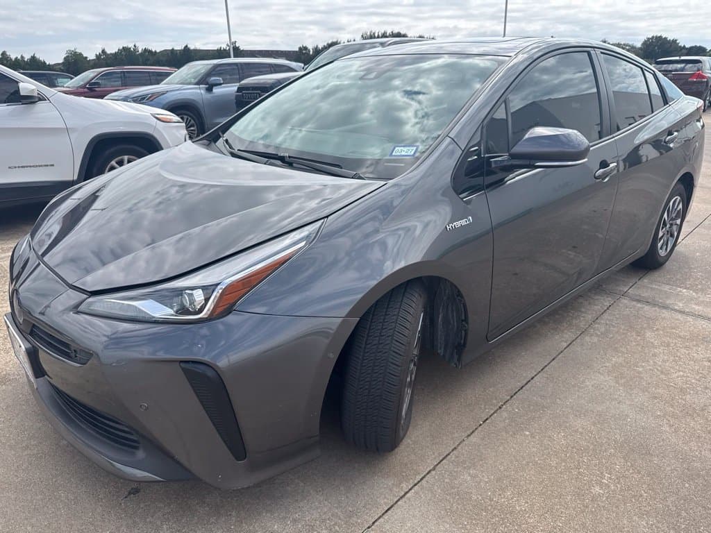 2019 Toyota Prius Limited — photo 1 of 13