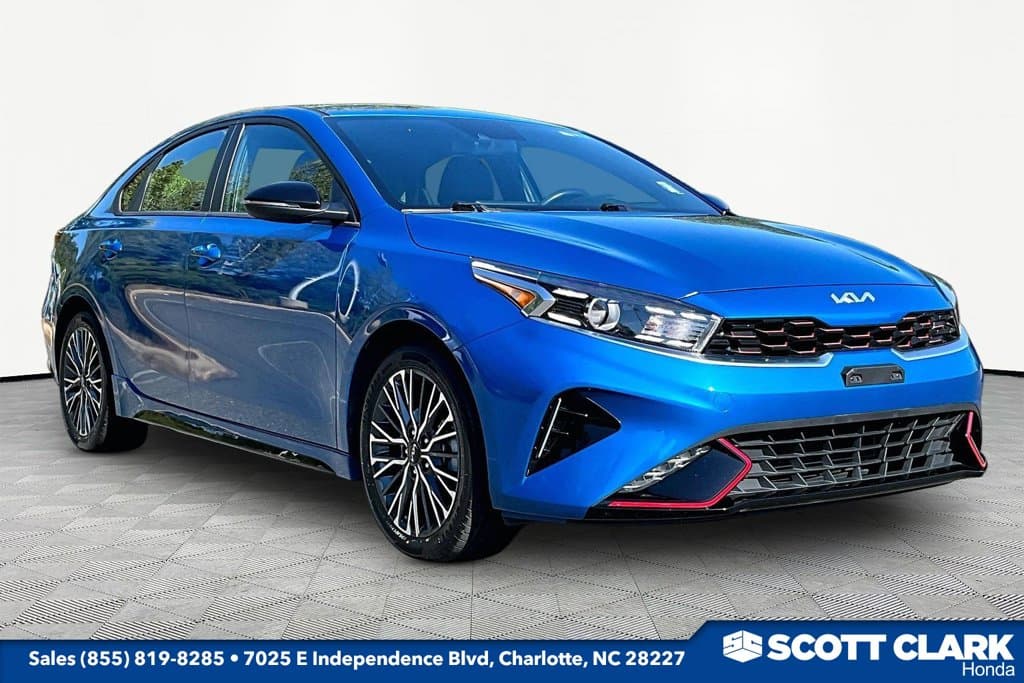 2023 Kia Forte GT-Line — photo 1 of 23